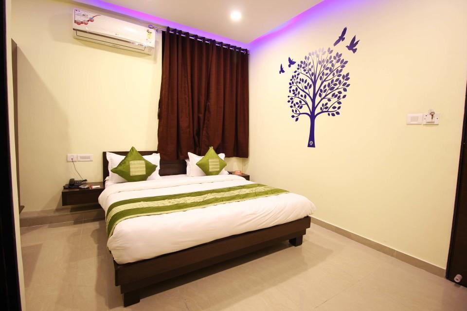 Hotel Ambience Sarkhej Екстериор снимка