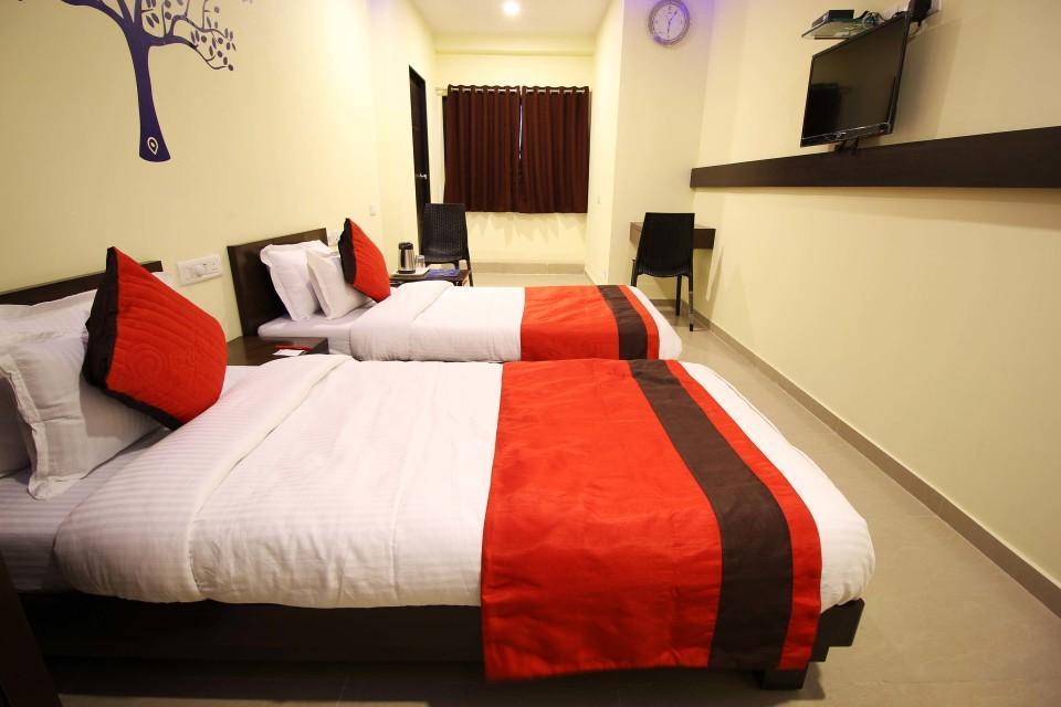 Hotel Ambience Sarkhej Екстериор снимка